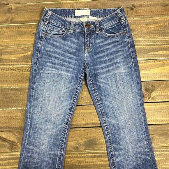 Maurices Ashlyn Boot Size 1/2 Reg. Stretch - Picture 3 of 10